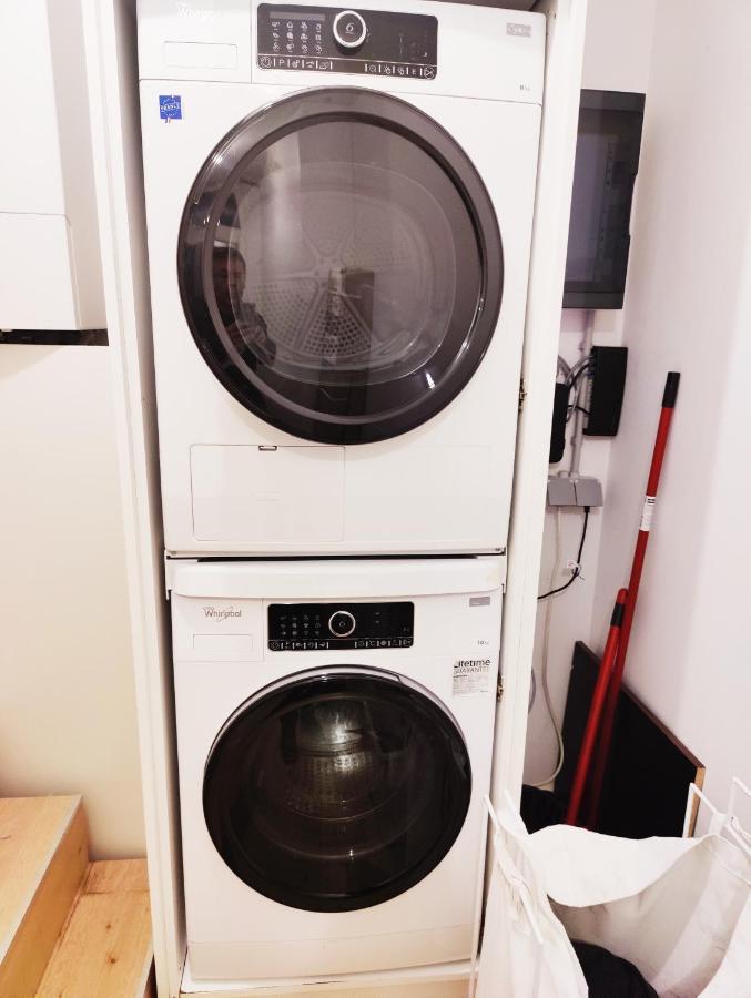 Traditional Chic, High Ceilings' Apt Aircos And Garage アントウェルペン エクステリア 写真
